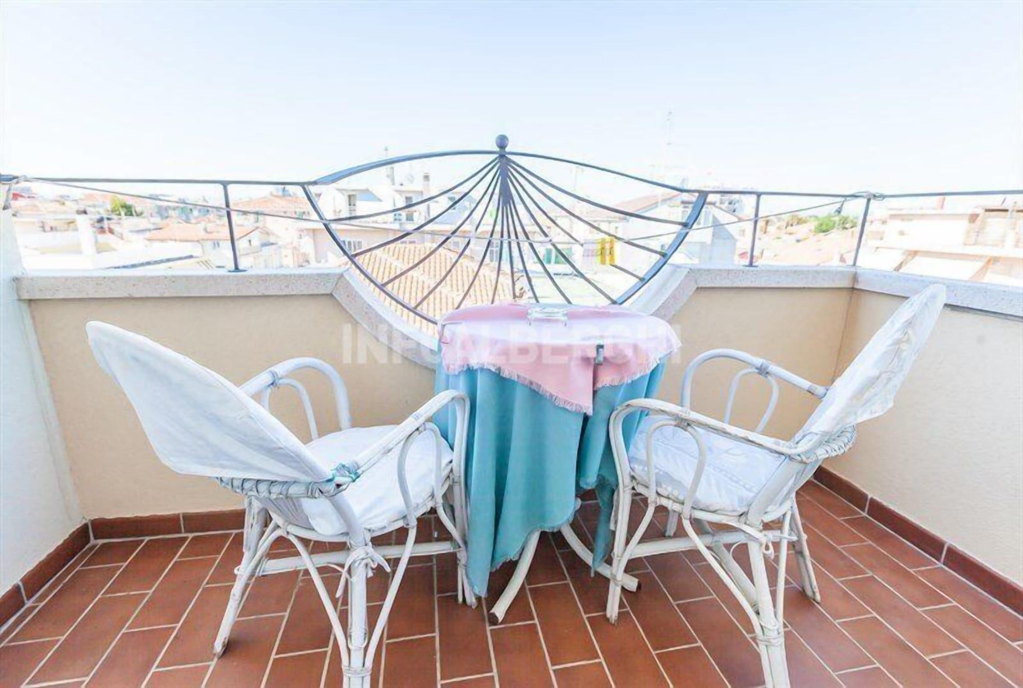 Hotel River Fronte Mare Con Piscina Rimini Exteriér fotografie